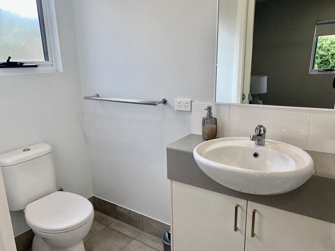 17 By The Sea - Accommodation Redcliffe 10