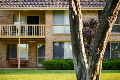 Mandalay Holiday Resort And Tourist Park - Accommodation Redcliffe 6