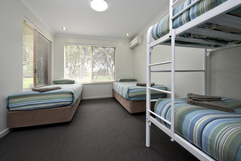 Mandalay Holiday Resort And Tourist Park - Accommodation Redcliffe 1