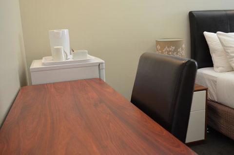 Ellard Bed & Breakfast - Accommodation Redcliffe 21
