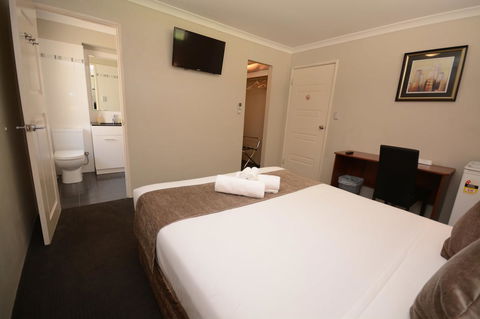 Ellard Bed & Breakfast - Accommodation Redcliffe 6