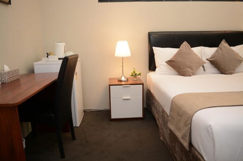 Ellard Bed & Breakfast - Accommodation Redcliffe 1