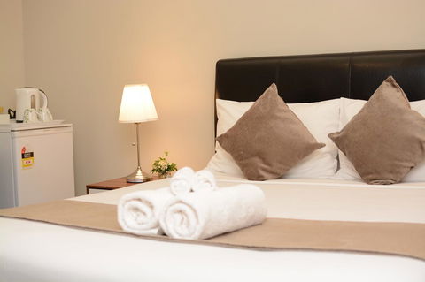Ellard Bed & Breakfast - Accommodation Redcliffe 2
