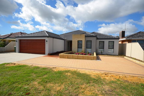 Ellard Bed & Breakfast - Accommodation Redcliffe 8