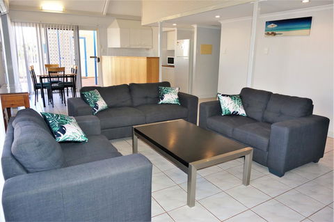 Osprey Holiday Village Unit 108 - Accommodation Redcliffe 2
