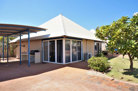 Osprey Holiday Village Unit 108 - Accommodation Redcliffe 18
