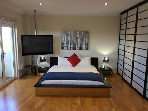 Colin St Apartment - Accommodation Redcliffe 9