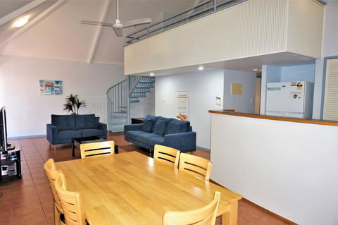 Osprey Holiday Village Unit 118 - Accommodation Redcliffe 0