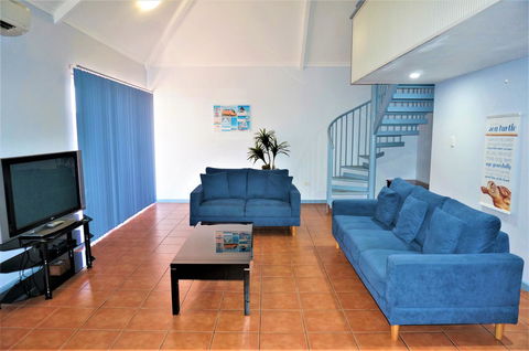 Osprey Holiday Village Unit 118 - Accommodation Redcliffe 4