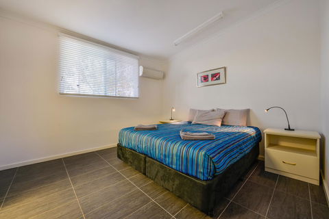 Getaway Villas Unit 384 - Accommodation Redcliffe 7