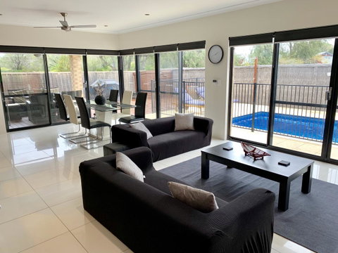 The CÃ©ad MÃ­le FÃ¡ilte Busselton - Accommodation Redcliffe 0