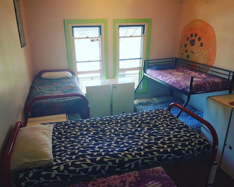 Planet Inn Backpackers - Accommodation Redcliffe 15