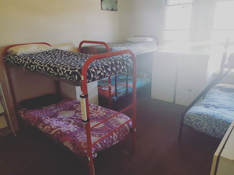 Planet Inn Backpackers - Accommodation Redcliffe 14