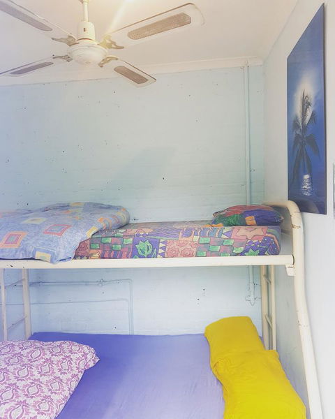 Planet Inn Backpackers - Accommodation Redcliffe 1