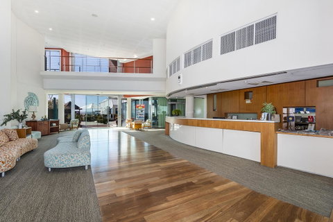 A 406 FANTASTIC OCEAN BEACH And MARINA VIEW APT - MANDURAH - Accommodation Redcliffe 6