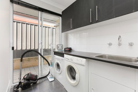 Perth Comfy Stays - Accommodation Redcliffe 24