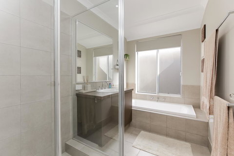 Perth Comfy Stays - Accommodation Redcliffe 39