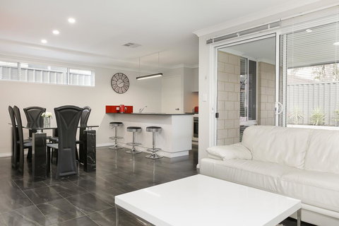 Perth Comfy Stays - Accommodation Redcliffe 23