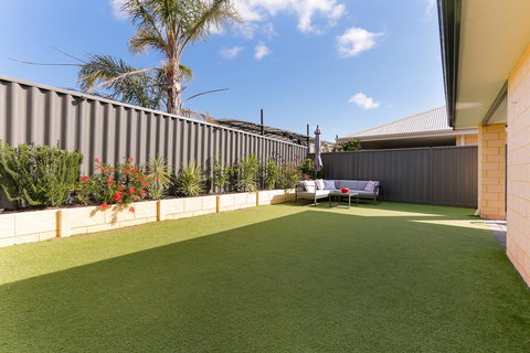 Perth Comfy Stays - Accommodation Redcliffe 10