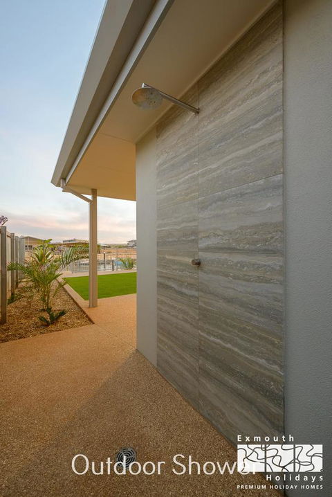 20 Madaffari Drive - Accommodation Redcliffe 6