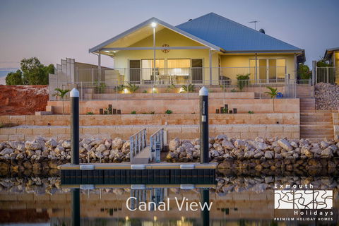 20 Madaffari Drive - Accommodation Redcliffe 21