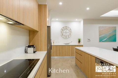 20 Madaffari Drive - Accommodation Redcliffe 5