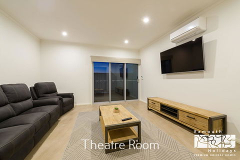 20 Madaffari Drive - Accommodation Redcliffe 16
