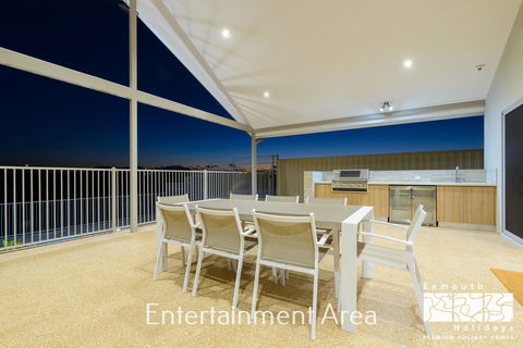 20 Madaffari Drive - Accommodation Redcliffe 17
