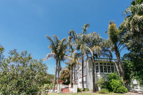 Elliot House - Accommodation Redcliffe 7