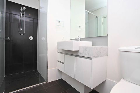 Scene Apartment 11 - Accommodation Redcliffe 13