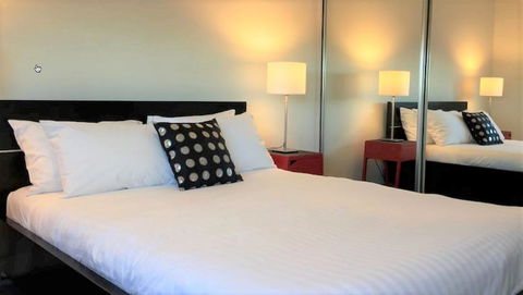 Scene Apartment 11 - Accommodation Redcliffe 8