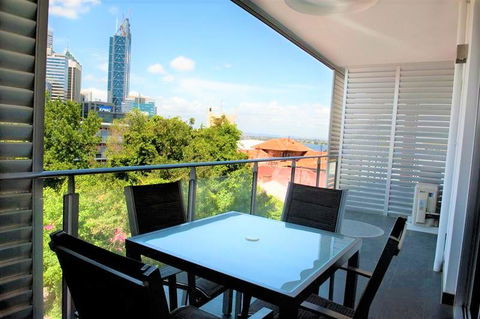 Scene Apartment 11 - Accommodation Redcliffe 1