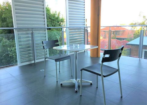 Scene Apartment 11 - Accommodation Redcliffe 11