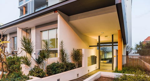Scene Apartment 11 - Accommodation Redcliffe 22