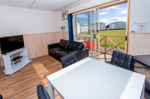 Discovery Parks - Devonport - Accommodation Redcliffe 11