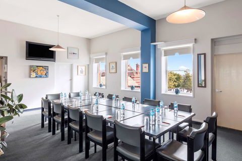 Coach House Launceston - Accommodation Redcliffe 34