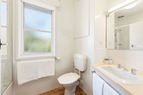 Coach House Launceston - Accommodation Redcliffe 21