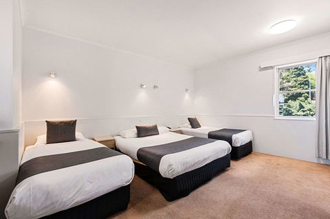 Coach House Launceston - Accommodation Redcliffe 14