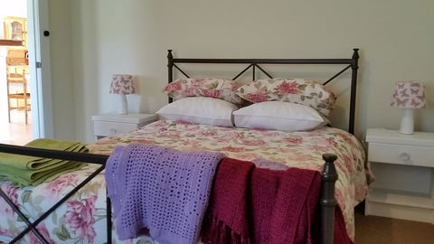 The Manager\'s Cottage - Accommodation Redcliffe 1