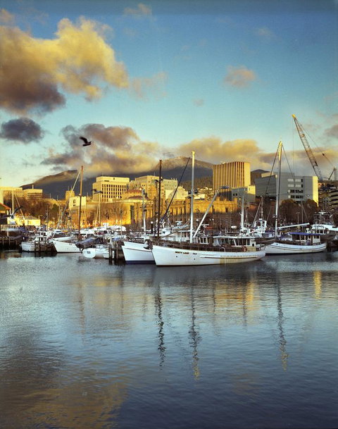 The Henry Jones Art Hotel - Accommodation Redcliffe 2