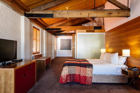 The Henry Jones Art Hotel - Accommodation Redcliffe 25