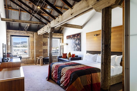 The Henry Jones Art Hotel - Accommodation Redcliffe 3