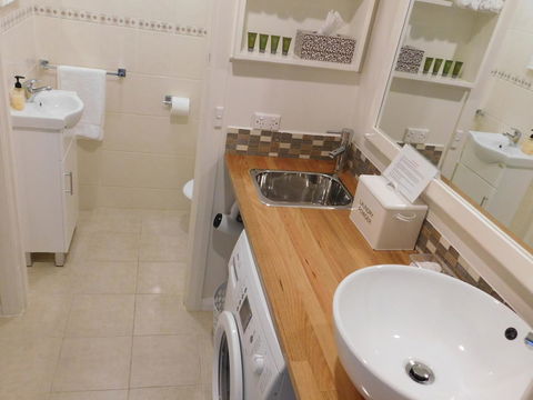 Amble\'a\'While On Tamar - Accommodation Redcliffe 10