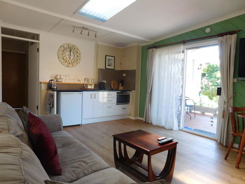 Amble\'a\'While On Tamar - Accommodation Redcliffe 37
