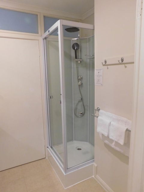 Amble\'a\'While On Tamar - Accommodation Redcliffe 18