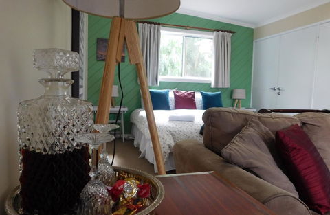 Amble\'a\'While On Tamar - Accommodation Redcliffe 11