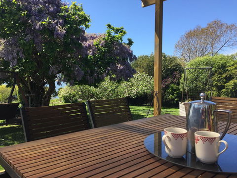 Amble\'a\'While On Tamar - Accommodation Redcliffe 5