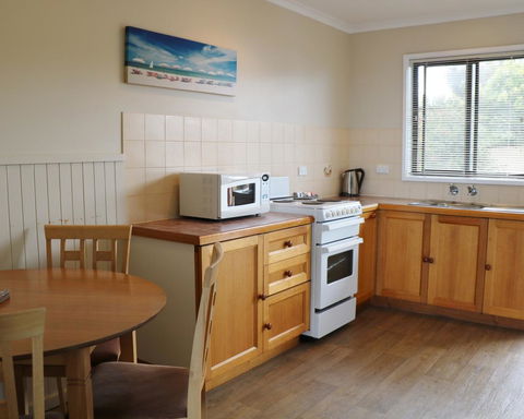 Blue Seas Holiday Villas - Accommodation Redcliffe 32