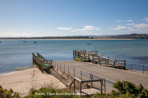 The Sandy Sister - Accommodation Redcliffe 35