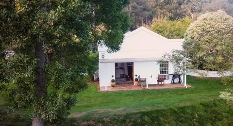 Forth River Cottage - Accommodation Redcliffe 8
